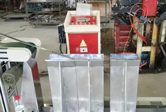 新款200GO二合一 NC送料機(jī)、輸送帶、疊料臺